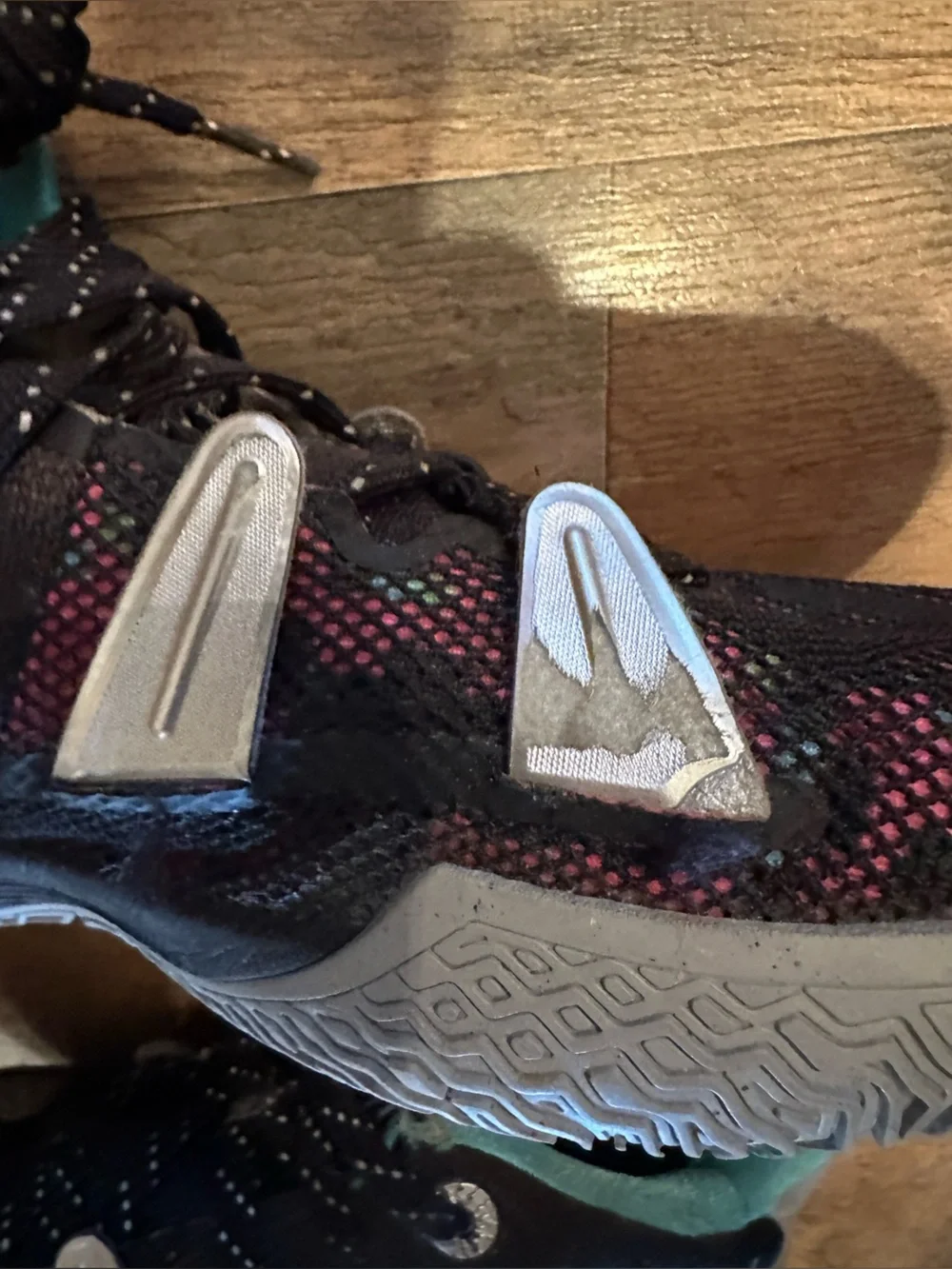 Nike Kyrie 7 sneakers GS size 5Y